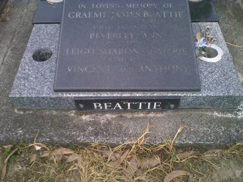 WS REPAINT... ADD GRANITE VASE.jpg